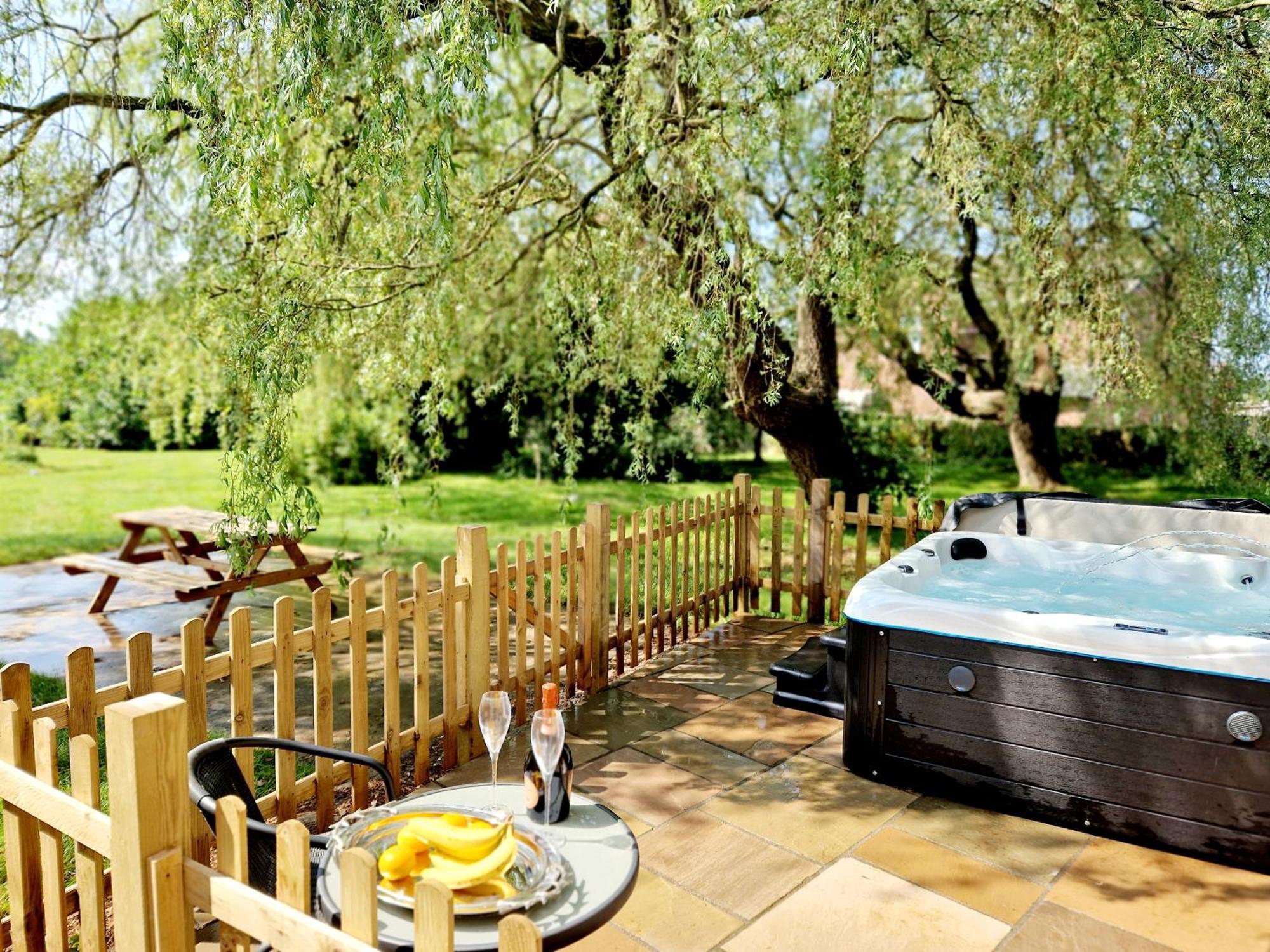 Вилла The Hamilton Luxury Holiday Let'S- The Coach House With Hot Tub Scorton  Экстерьер фото